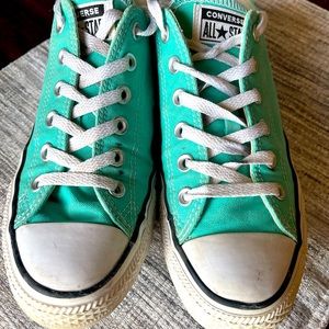 Women’s Converse low top